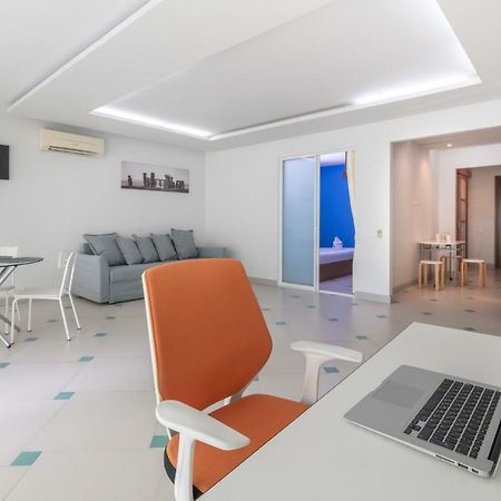 Condor Apartment Nai Harn Екстер'єр фото