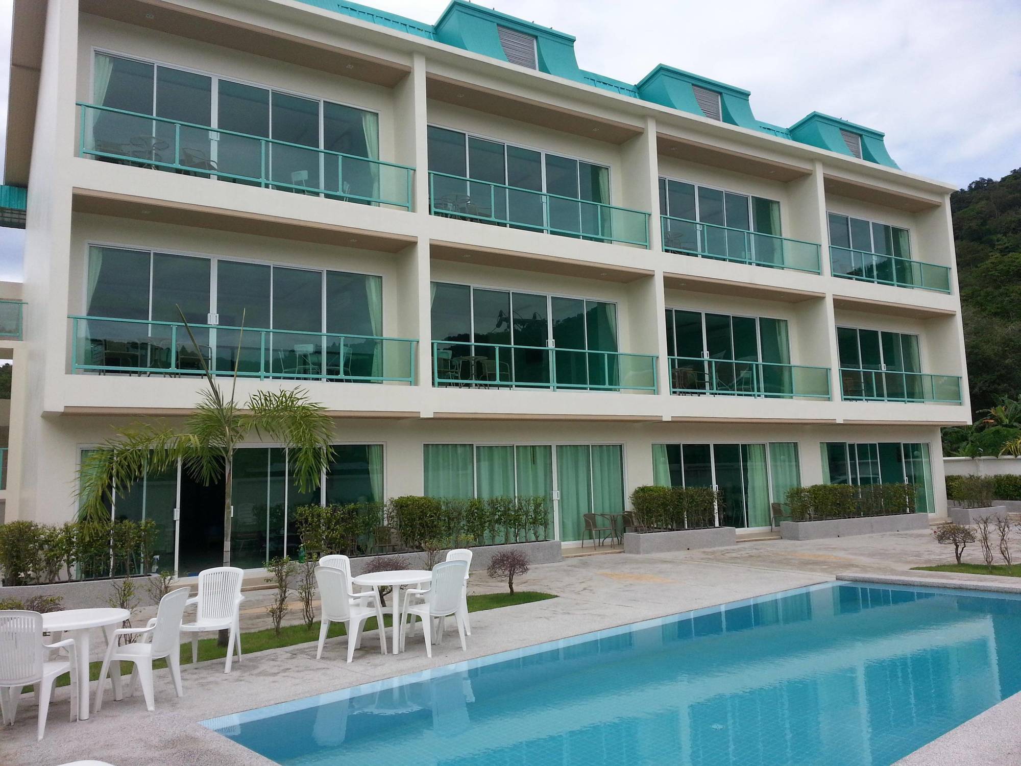 Condor Apartment Nai Harn Екстер'єр фото