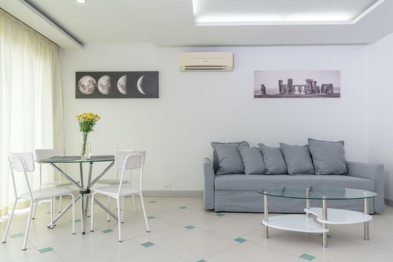 Condor Apartment Nai Harn Екстер'єр фото