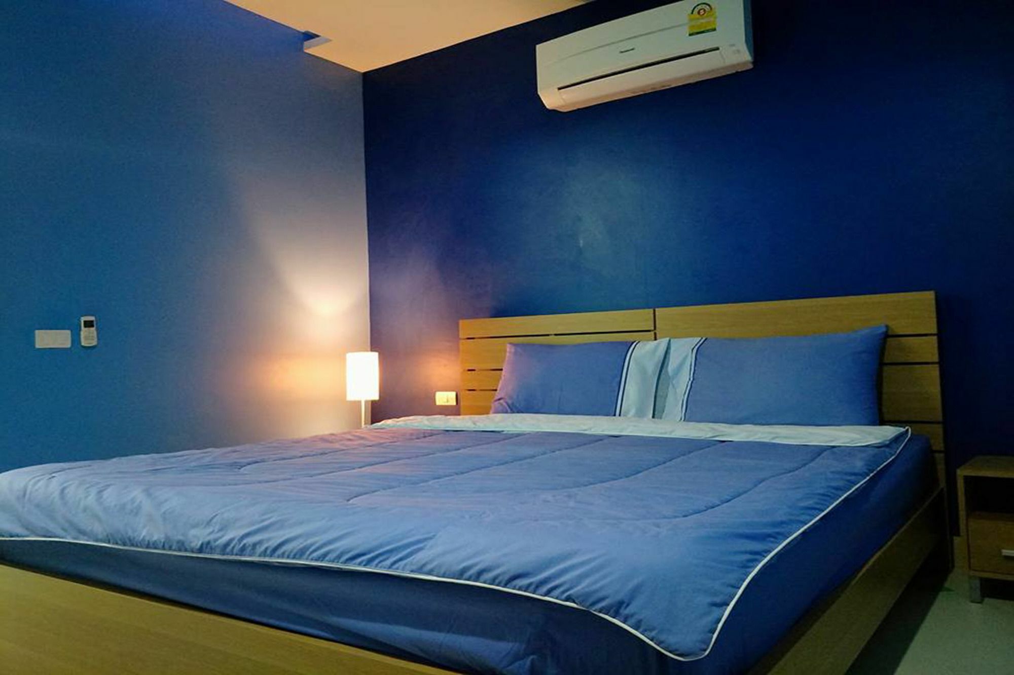 Condor Apartment Nai Harn Екстер'єр фото