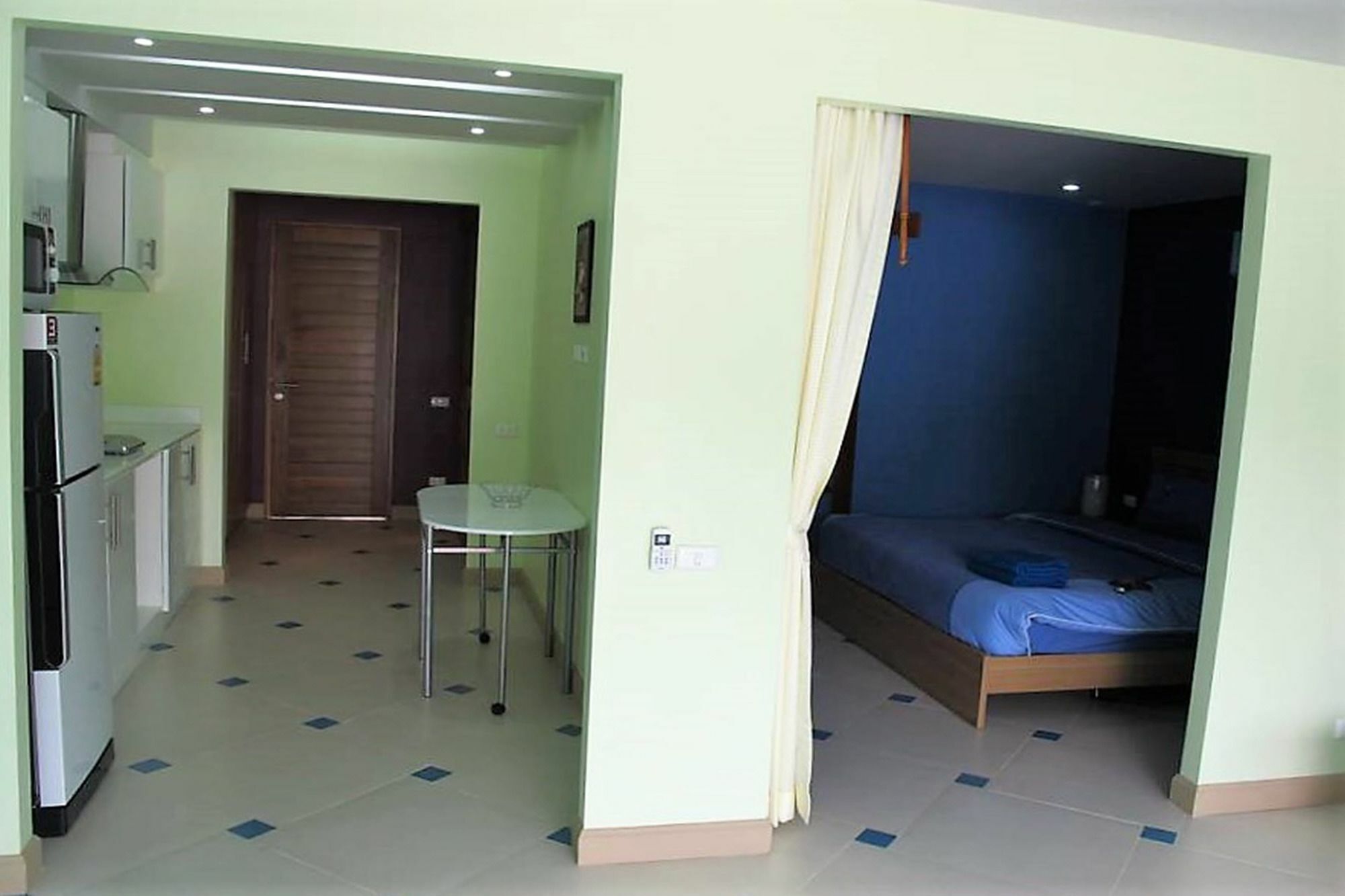 Condor Apartment Nai Harn Екстер'єр фото